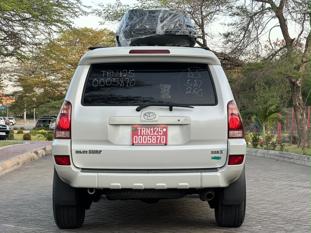 TOYOTA HILUX SURF thumbnail 10
